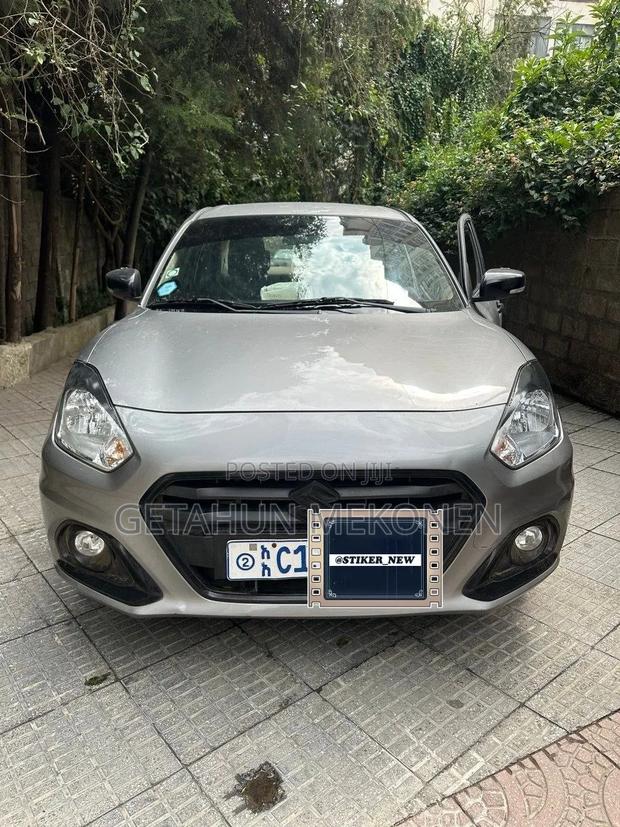 Suzuki Dzire 2022 Silver