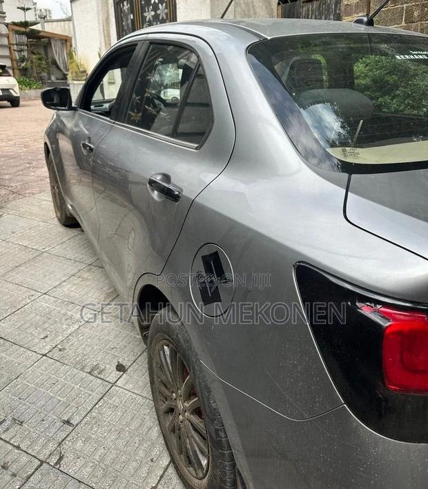 Suzuki Dzire 2022 Silver