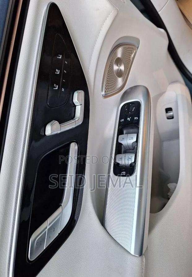 Mercedes-Benz EQE 2024 Gray