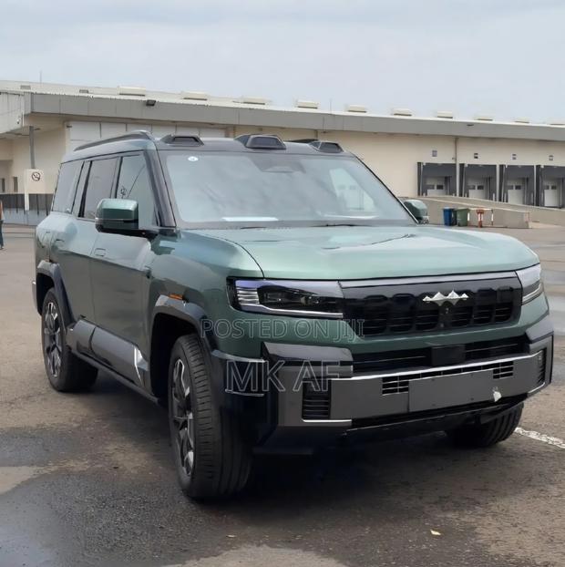 New BYD Leopard 8 2.0 Hybrid AWD 2025 Green