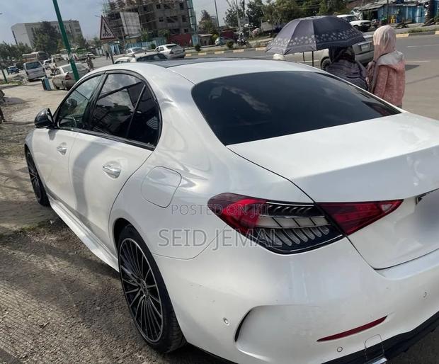 Mercedes-Benz C180 2022 Off white