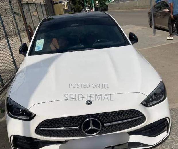 Mercedes-Benz C180 2022 Off white