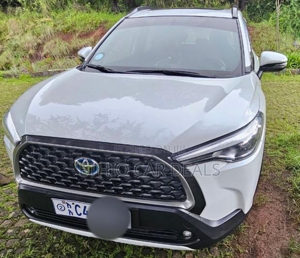 Toyota Corolla Cross 2023 White