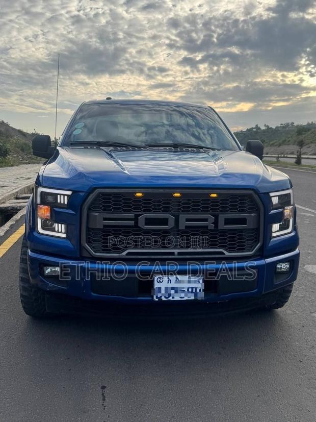 Ford F-150 2018 Blue