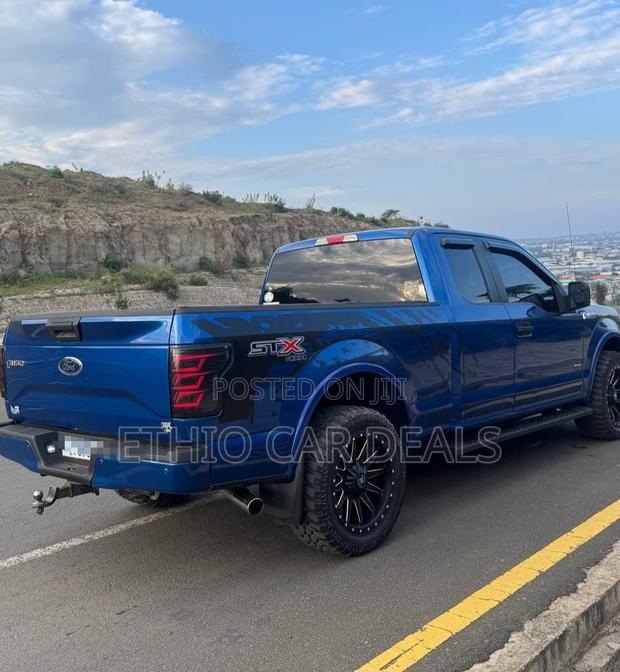 Ford F-150 2018 Blue