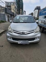 Toyota Avanza 2013 Gold for sale