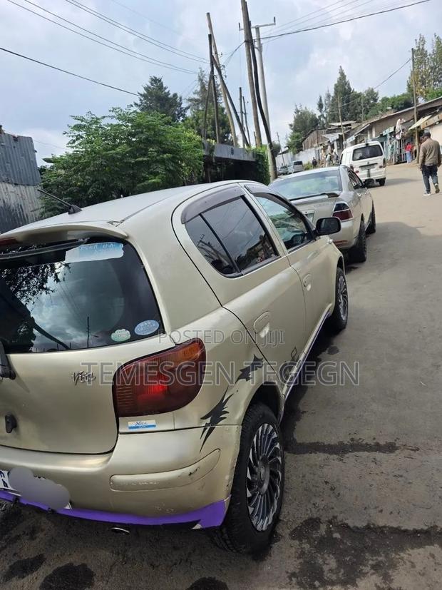 Toyota Vitz 2004