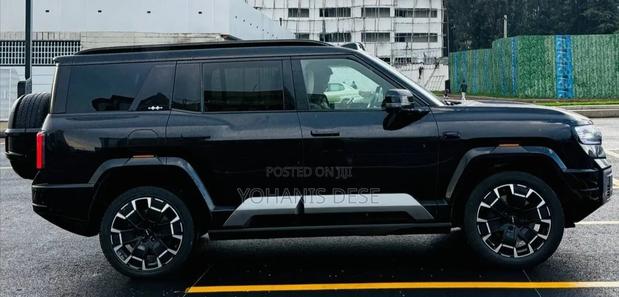 BYD Leopard 8 2.0 Hybrid AWD 2025 Matt Black