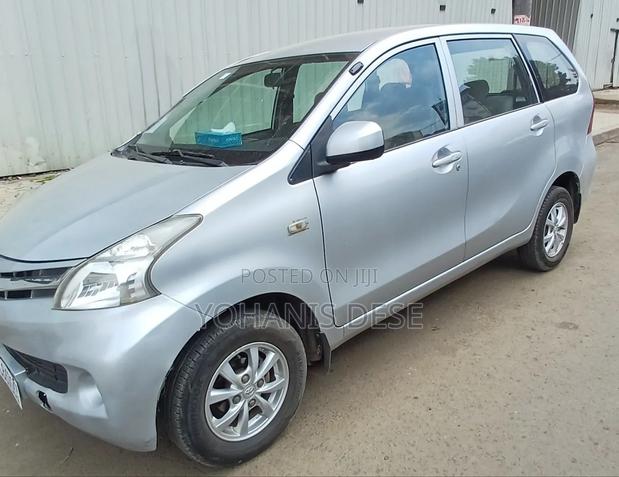 Toyota Avanza 2013 Silver