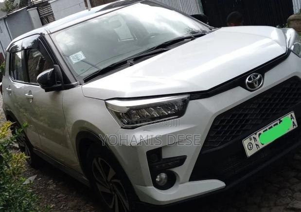 Toyota Raize 2022 Off white
