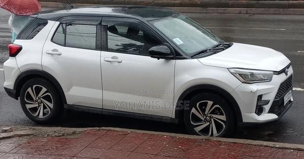 Toyota Raize 2022 Off white