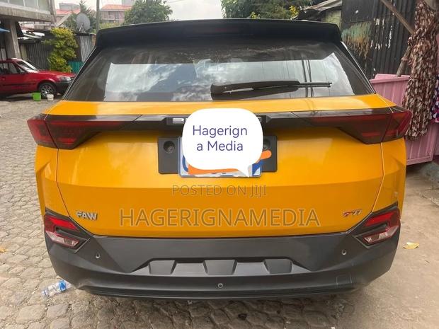Bestune T77 1.2 FWD 2021 Orange