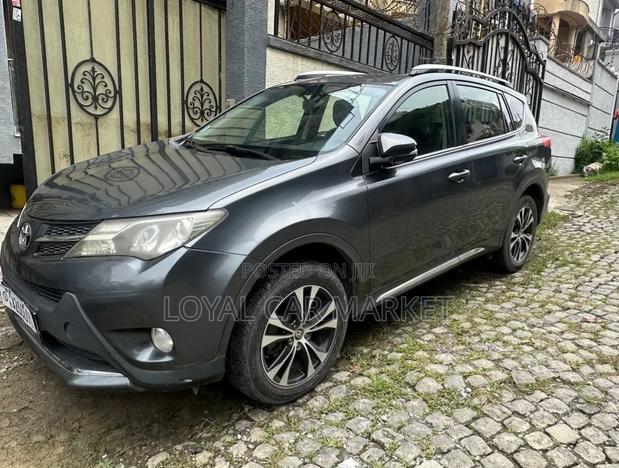 Toyota RAV4 2015 Gray