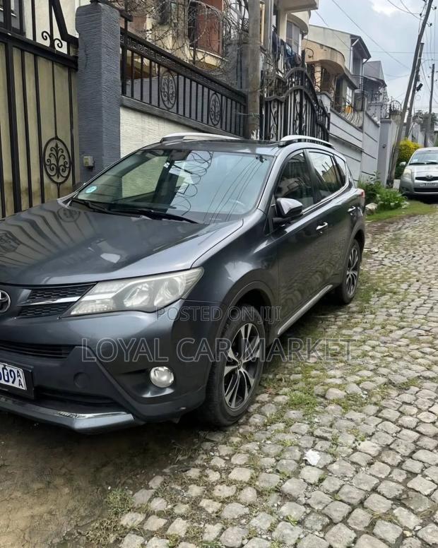 Toyota RAV4 2015 Gray