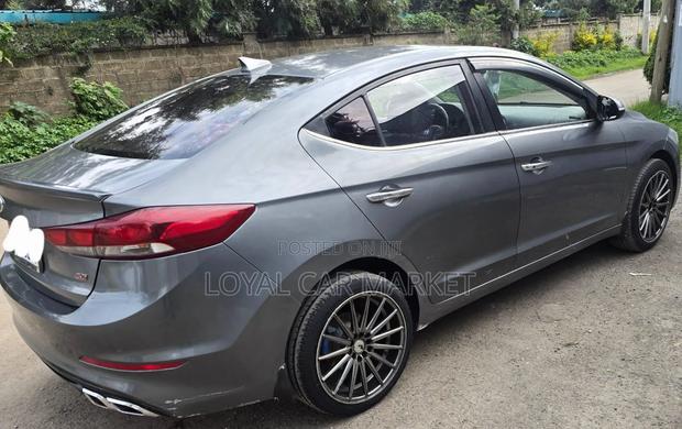Hyundai Avante 2017 Gray