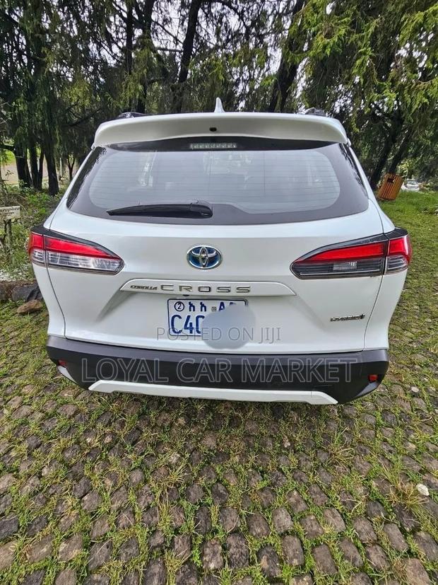 Toyota Corolla Cross 2022 White