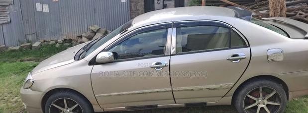 Toyota Corolla 2004 Off white