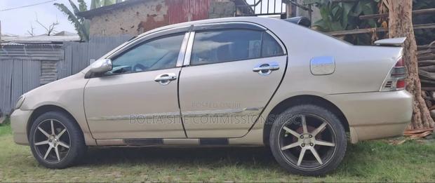 Toyota Corolla 2004 Off white