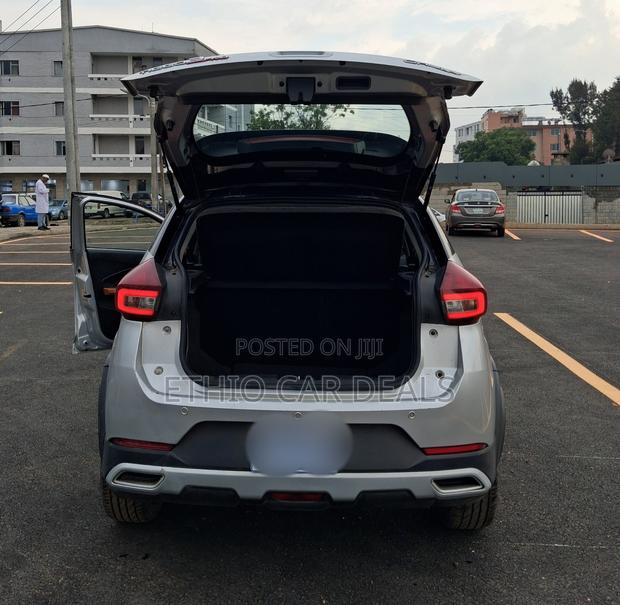 Chery Tiggo 2 2022 Silver