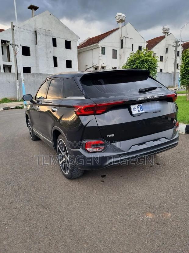 Car 2021 Black
