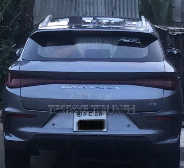 BYD E2 43 kWh 94 hp FWD 2025 Gray