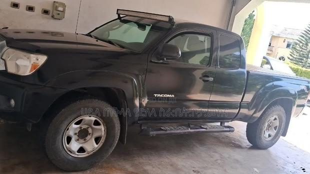 Toyota Tacoma 2012 Matt Black