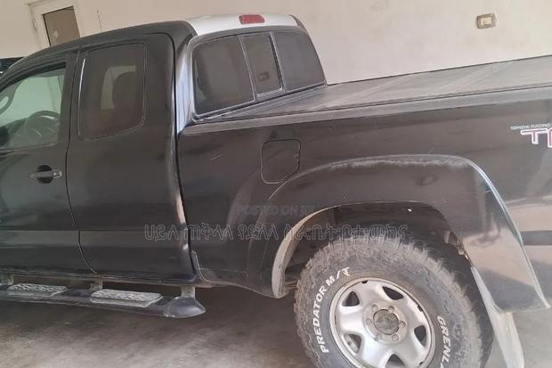 Toyota Tacoma 2012 Matt Black