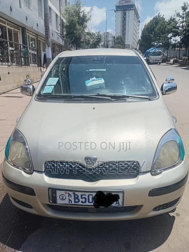 Toyota Vitz 2004