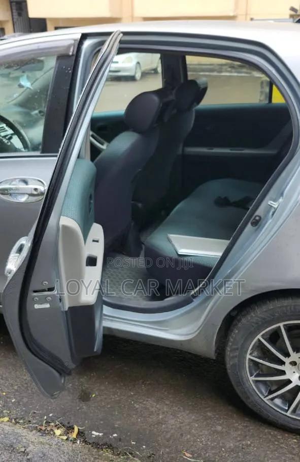 Toyota Yaris 2007 Gray