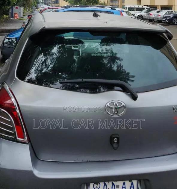 Toyota Yaris 2007 Gray