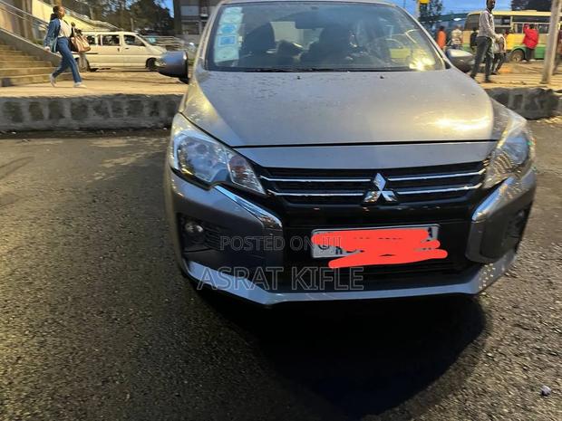 Mitsubishi Attrage 2020 Gray