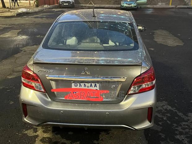 Mitsubishi Attrage 2020 Gray