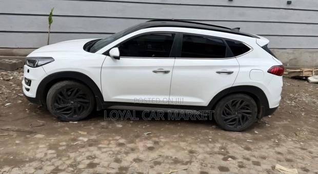 Hyundai Tucson 2019 White