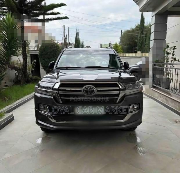Toyota Hilux 2020 Gray