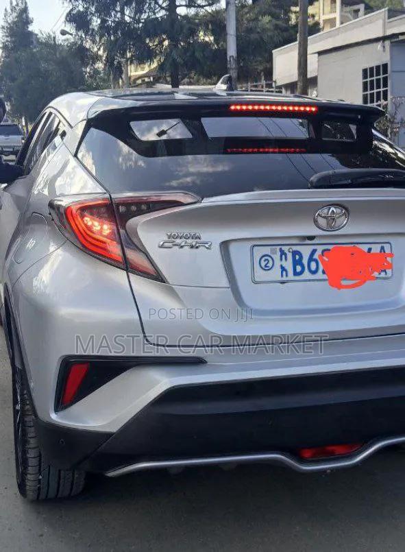 Toyota C-HR 2020 Silver