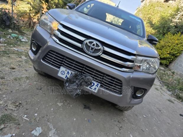New Toyota Hilux 2016