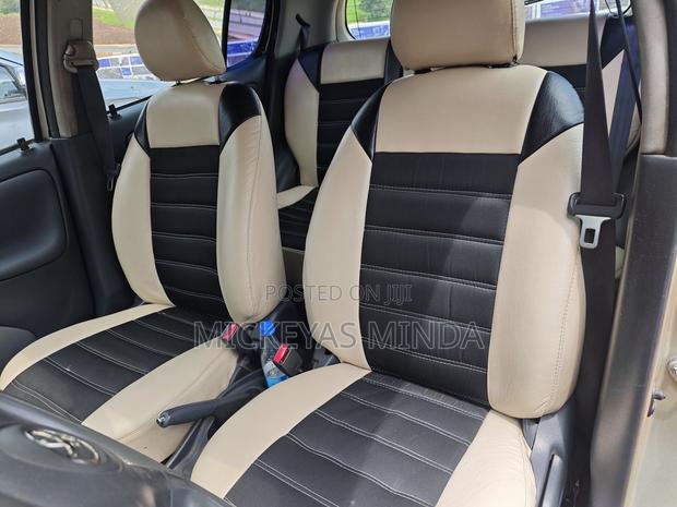 Toyota Vitz 2002 Gray
