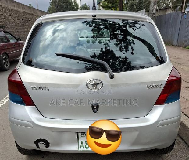 Toyota Yaris 2009 Silver