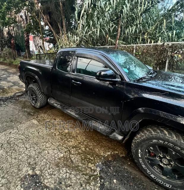 Toyota Tacoma 2017