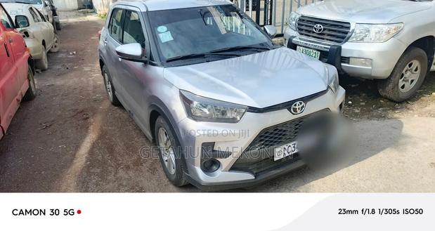 Toyota Raize 2023 Silver