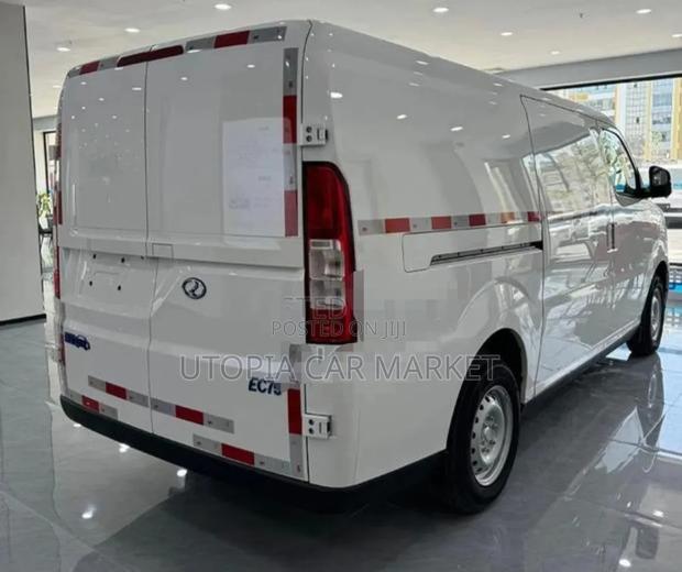 New Dongfeng Rich 7 2025 White