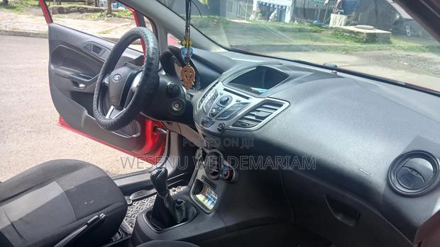 Ford Fiesta 2014 Red