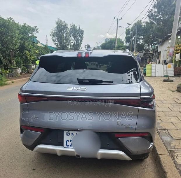 BYD Song Plus 2025 Gray