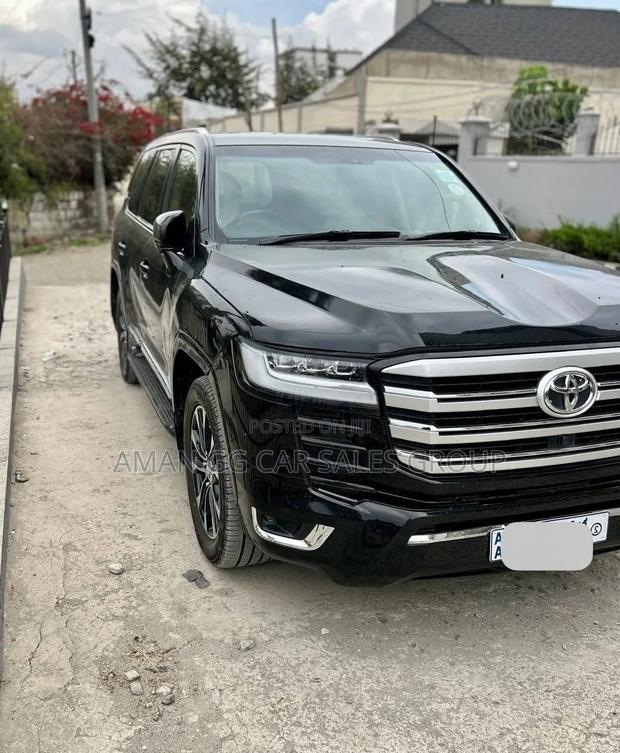 Toyota Land Cruiser 2012 Black