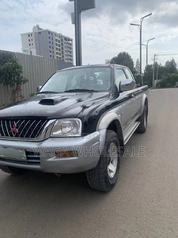Mitsubishi L200 2003