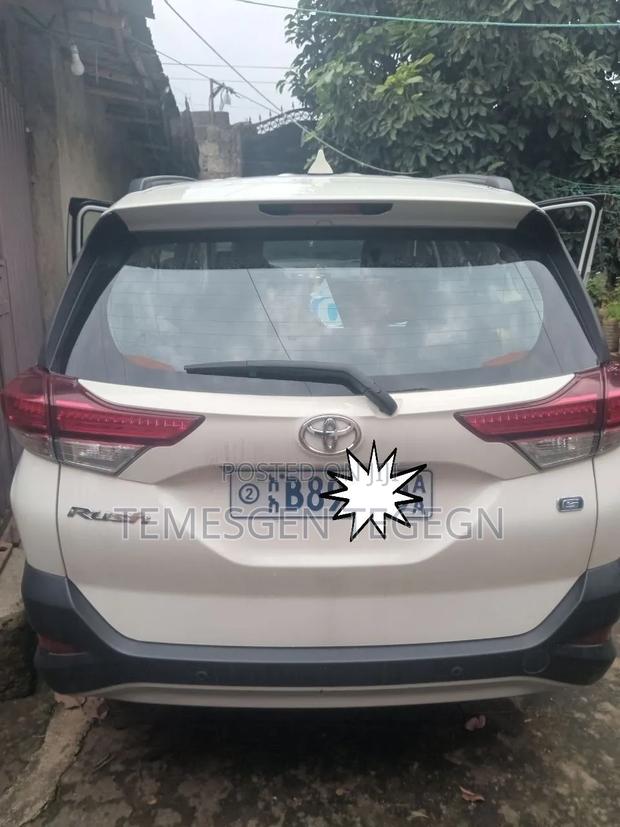 Toyota Rush 2021 White