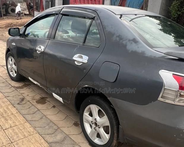Toyota Yaris 2007 Matt Black