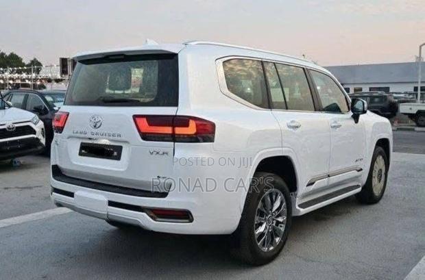 New Toyota Land Cruiser 2025 White