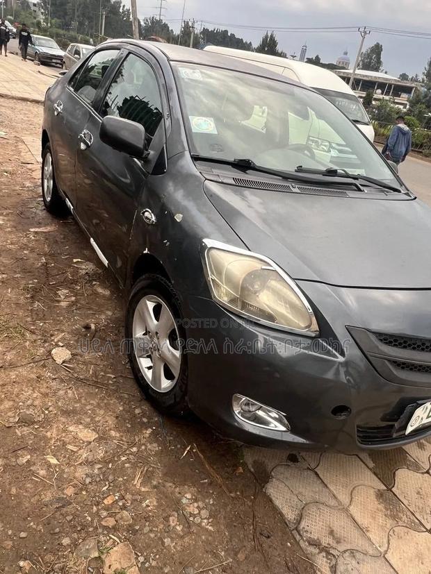 Toyota Yaris 2007 Matt Black