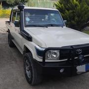 Toyota Land Cruiser 2018 Off white for sale